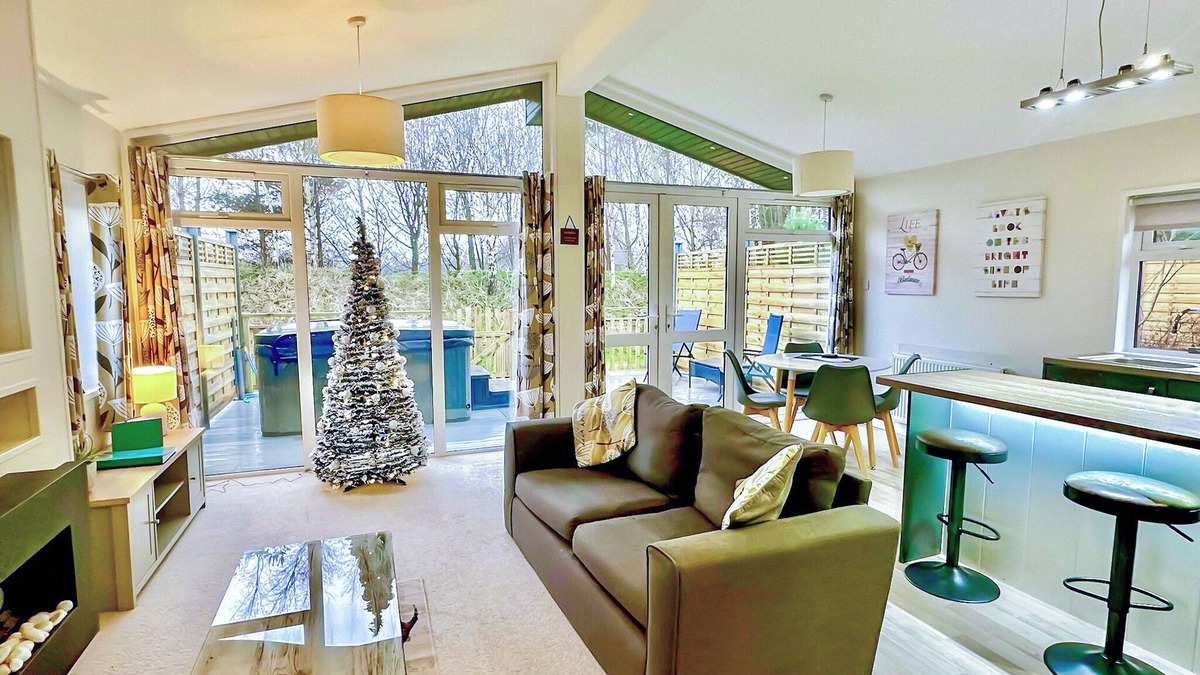 Raywell Ski Chalet | 1 bedroom accommodation in Raywell, Beverley