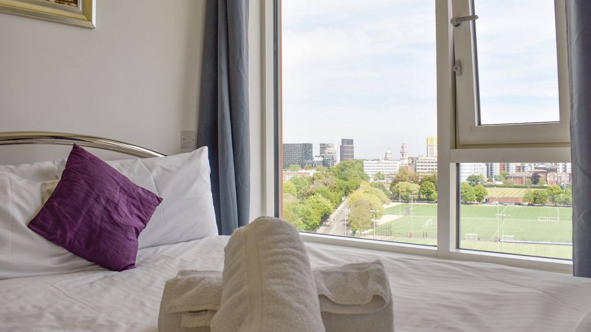 Portsmouth Cottage | 1 bedroom accommodation in Gunwharf Quays, near Portsmouth