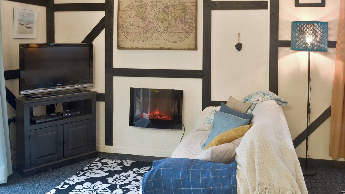 Pen-y-sarn Cottage | 1 bedroom accommodation in Pen-y-Sarn, near Amlwch