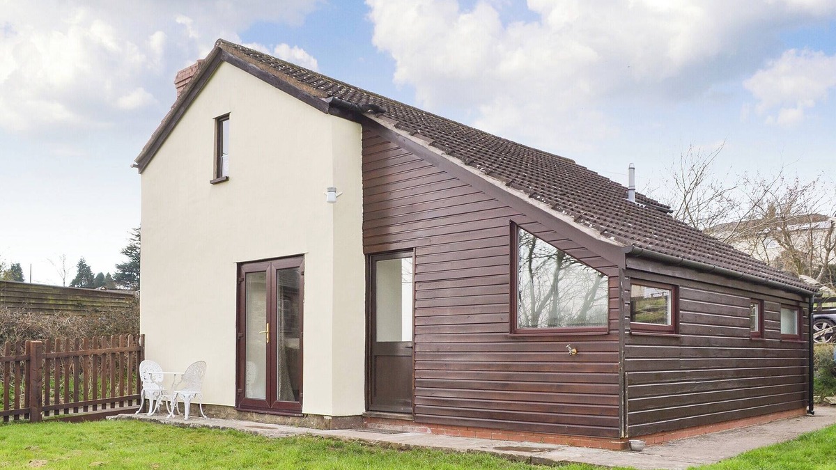 Drybrook Cottage | 1 bedroom accommodation in Drybrook, near Gloucester