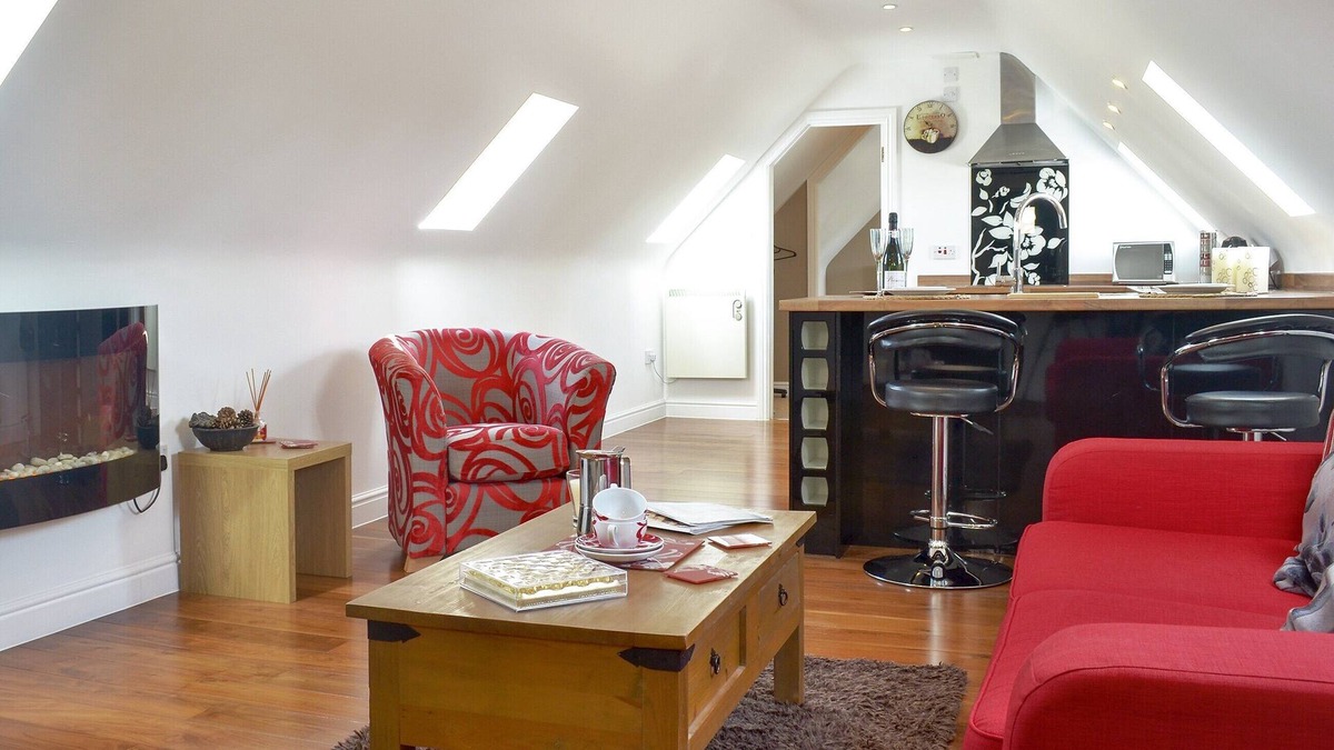 Swindon Cottage | 1 bedroom accommodation in Near Wroughton, Swindon