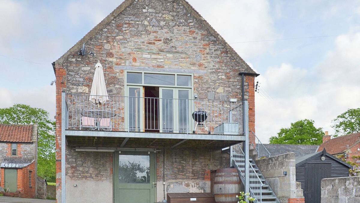 Wells Cottage | 1 bedroom accommodation in Burcott, Wells