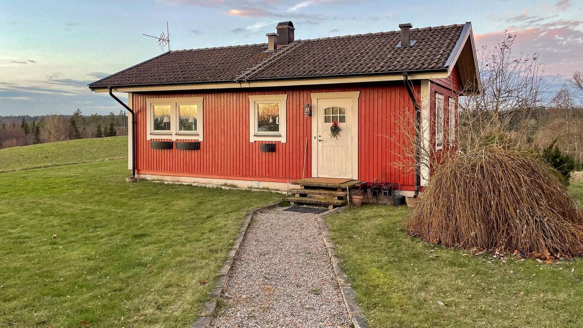 Asenhoga House | 1 bedroom amazing home in åsenhöga