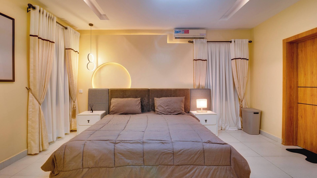 Lekki Phase 1 Apartment | 1-Bedroom Apartment in Lekki off Admiralty