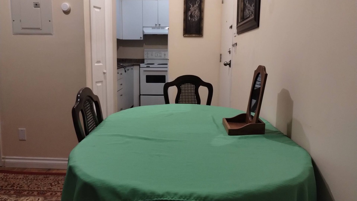 Durham Region Apartment | 1 BEDROOM apartment bright and peaceful, for a pleasant stay.