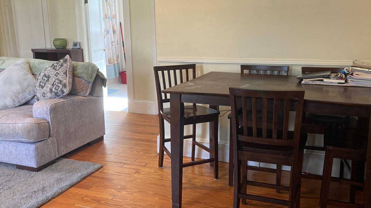 Albion Apartment | 1 bedroom apartment, king bed, in owner occupied duplex, close to highways, etc