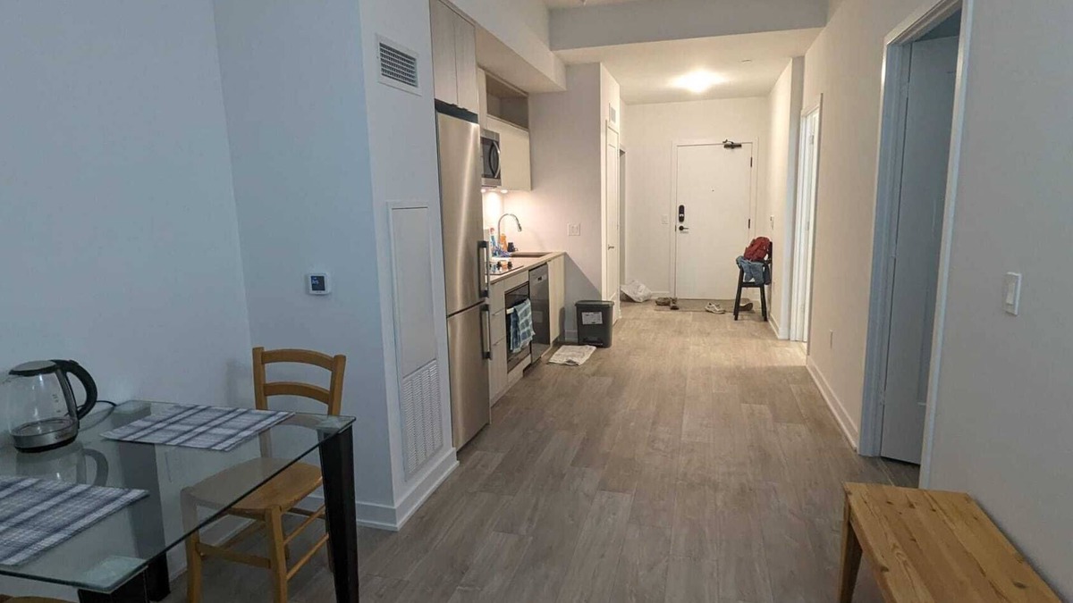 St. Lawrence Apartment | 1-bedroom apartment near St Lawrence market, pool and fitness room in condo