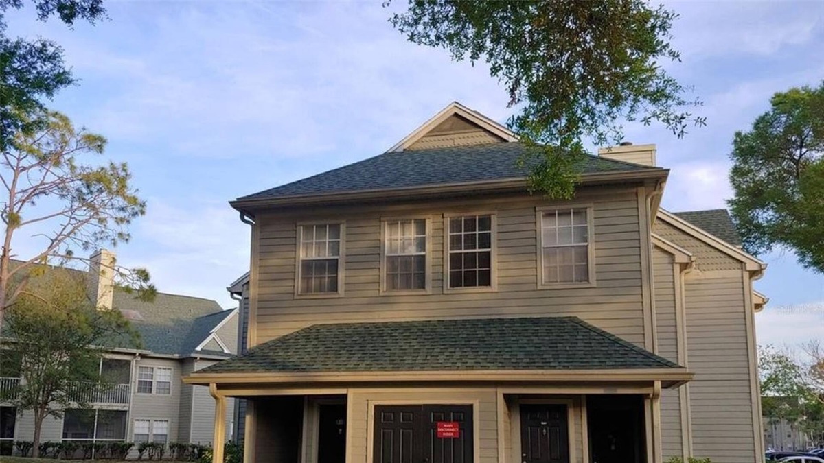 Metro West Condo | 1 Bedroom Condo 419032 by Houzlet