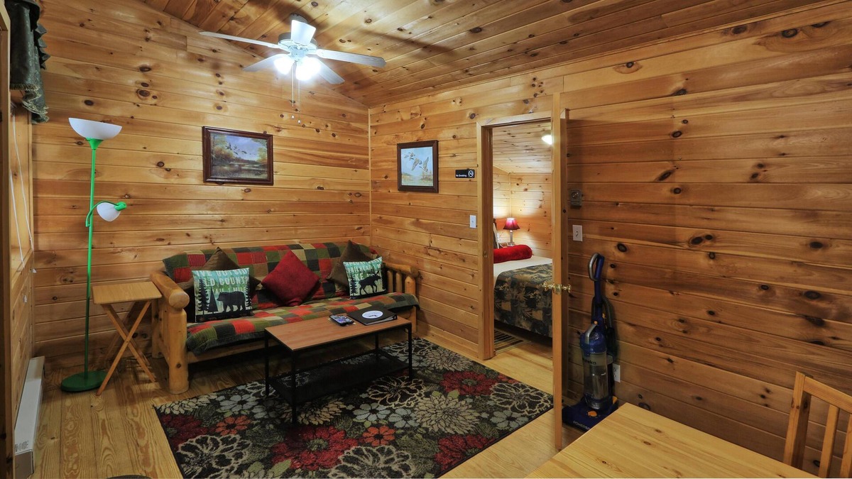 Long Lake Cottage | 1 Bedroom Cottage, sleeps 2
