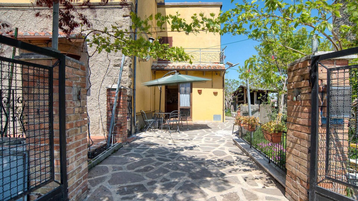 Castel del Piano House | 1 bedroom cozy home in Montegiovi