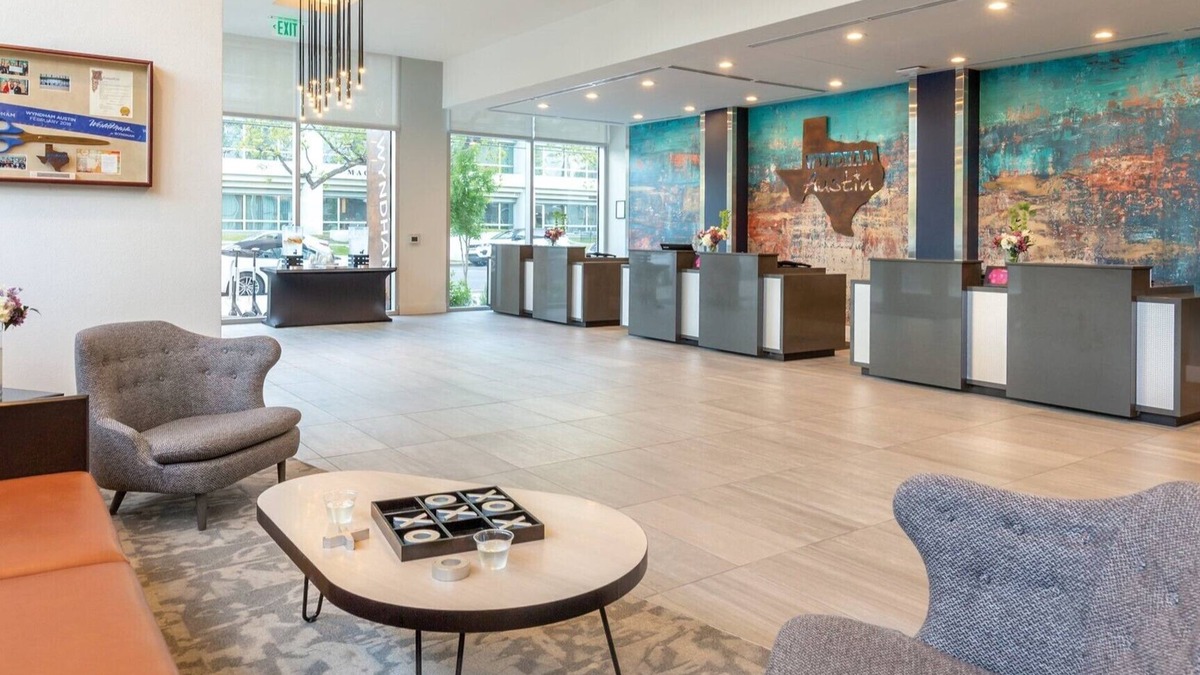 Civic District Resort | 1 Bedroom in the heart of Austin Amazing Rooftop Pool!