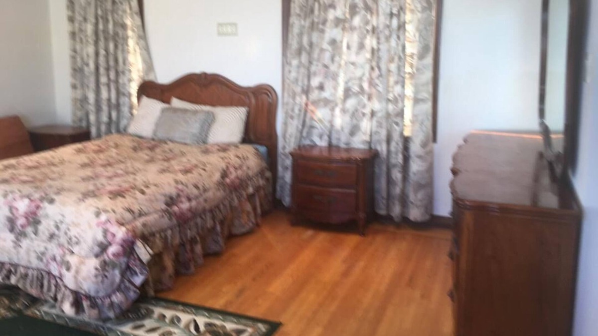 Mount Davidson Manor House | 1-Bedroom in Upscale Ingleside