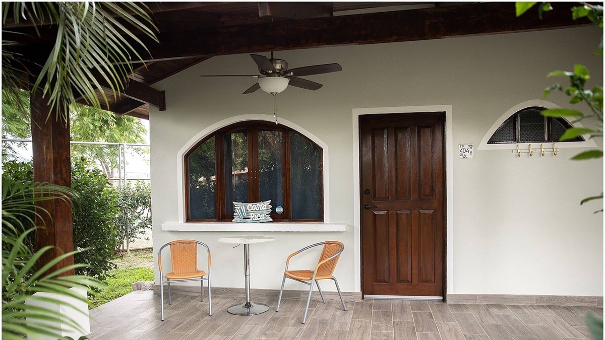 Potrero House | 1 Bedroom Newly Renovated Unit