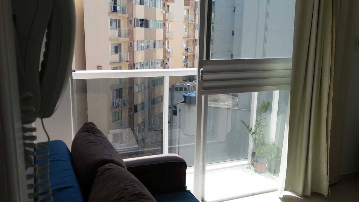 Vila Real Apartment | 1 Bedroom one block from the sea with garage