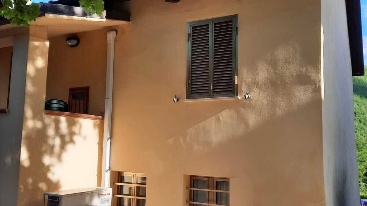 Colombara House | 1 Bedroom Private vacation home in Frontone