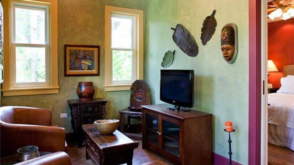 Ocho Rios Cottage | 1 bedroom Seaside Cottage - Pool/Beach/Wifi/Restaurant/House keeping HCC