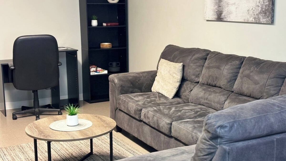 Blue Jay Apartment | 1 Bedroom studio apartment