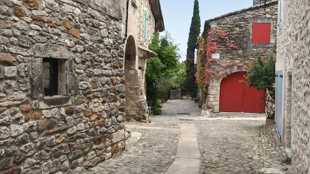 Aigueze House | 1 bedroom stunning home in Aiguèze