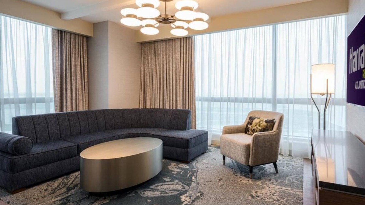 Atlantic City Hotel | 1-Bedroom Suite at a 4⭐️ Hotel
