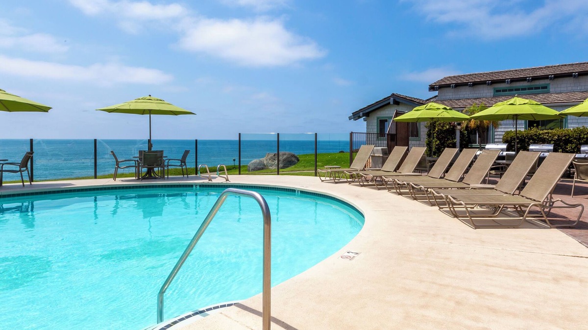 Del Mar Hotel | 1 Bedroom Suite w/Kitchen | Pool | Free Parking | Del Mar Beach Access