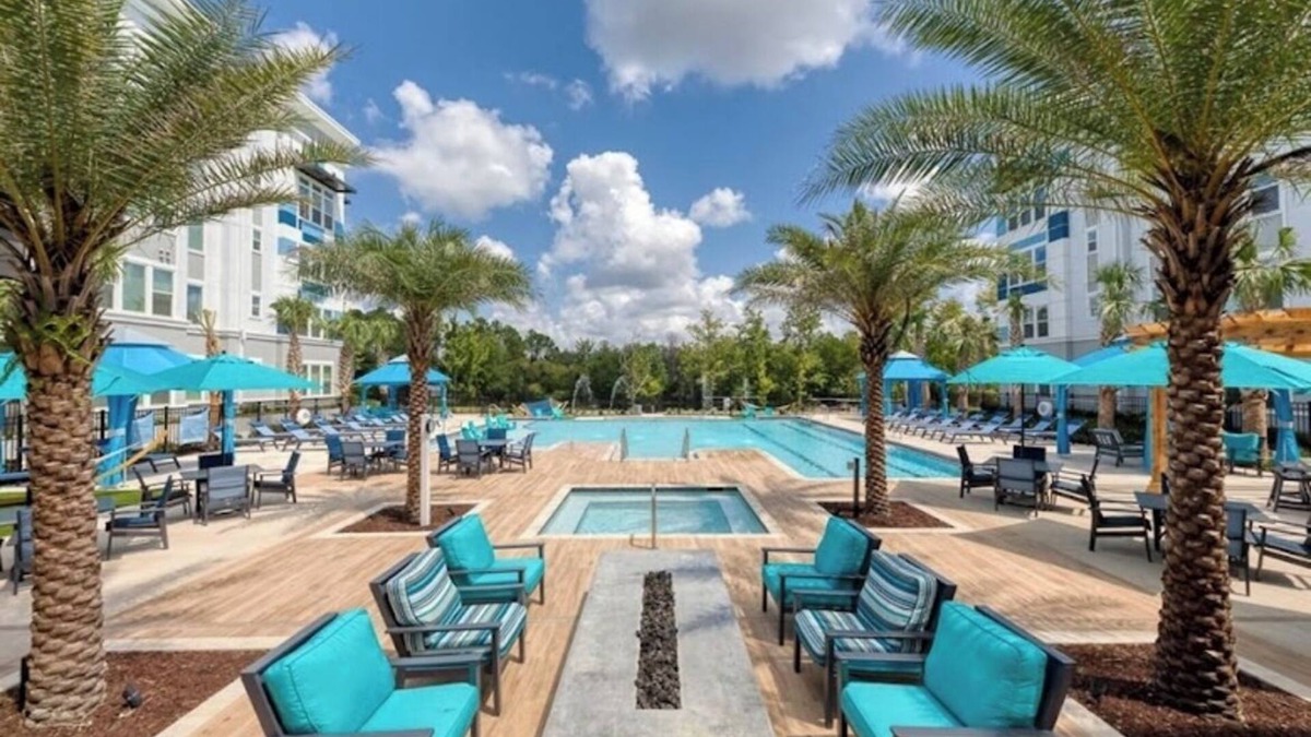 Secret Cove Apartment | 1-bedroom with AC, WiFi, fitness room in superb Jacksonville, stjohn town center
