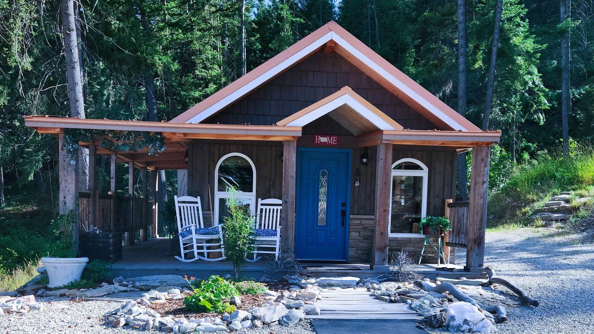 Hamilton Cabin | 1 Bedroom with Sleeping loft queen.