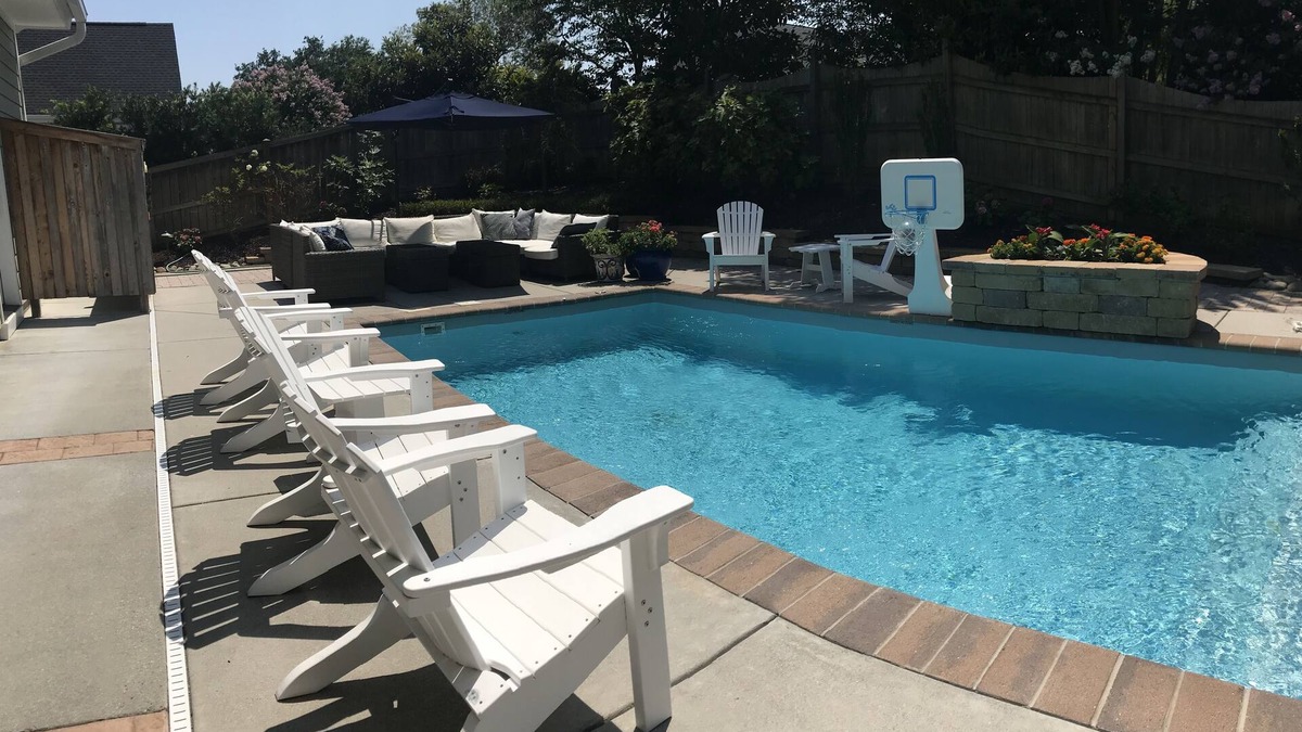 Northeast Virginia Beach House | 1 block to beach! Custom beach house w/chef's kitchen, private pool, hot tub