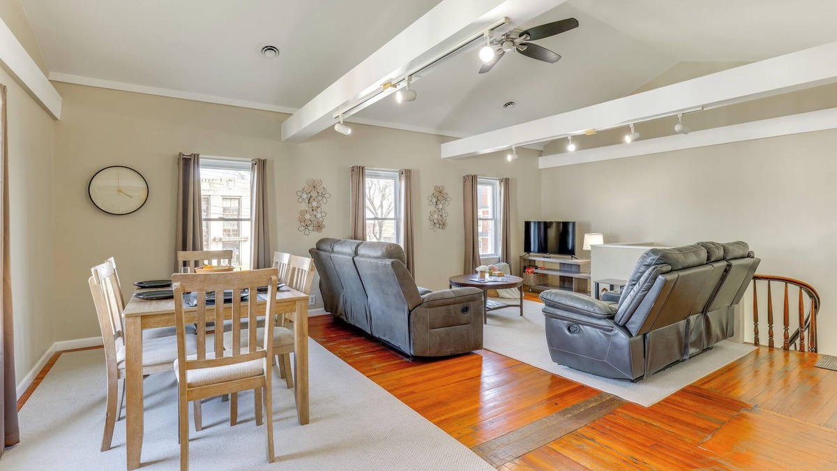 Seneca Falls Apartment | 1 Block to Dtwn Seneca Falls: Apartment w/Yard!
