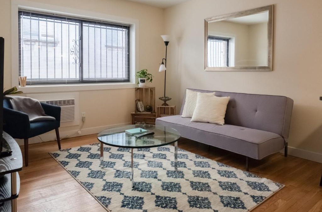Lower East Side Apartment | 1 BR Apt Near Marquette University