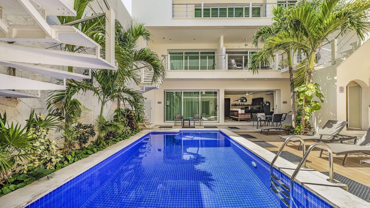 Centro - Supmza 001 Condo | 1 BR Condo w/Pool. Heart of Downtown