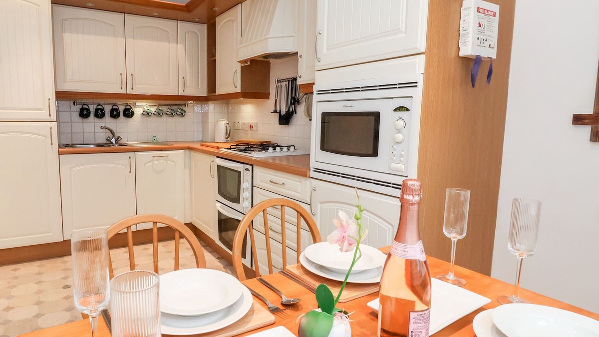 Beverley Cottage | 1 Cockerill Fold