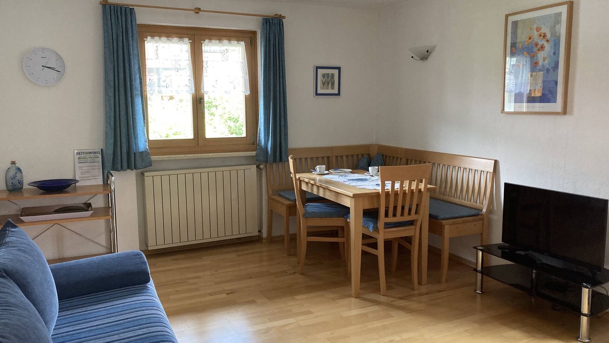 Blindau Apartment | (1) Drei-Raum-Ferienwohnung 60qm, 2 - 5 Personen, 2 Schlafzimmer mit Doppelbett, Wohnküche, große Balkonterrasse