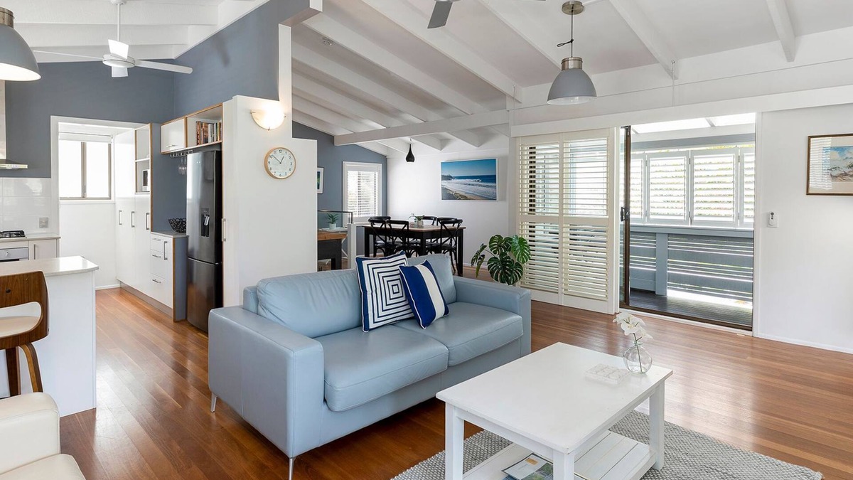 Sunshine Beach Apartment | 1 Hillridge, 6 Ferguson St - Coastal Retreat