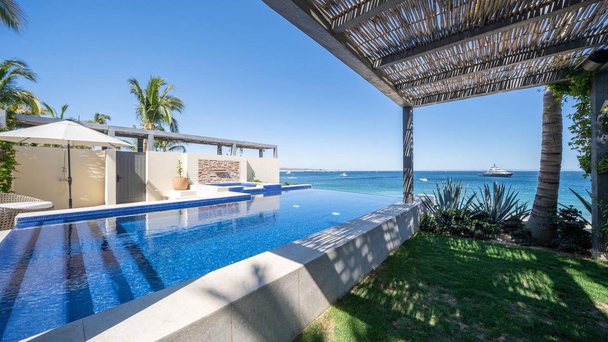 El Medano Ejidal Hotel | 1 Homes Cabo