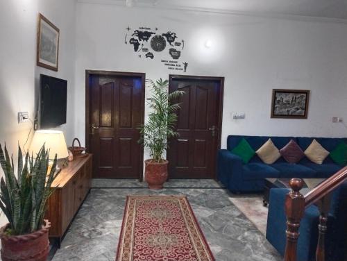 Lahore Villa | 1 Kanal Entire House with 4 Bedrooms