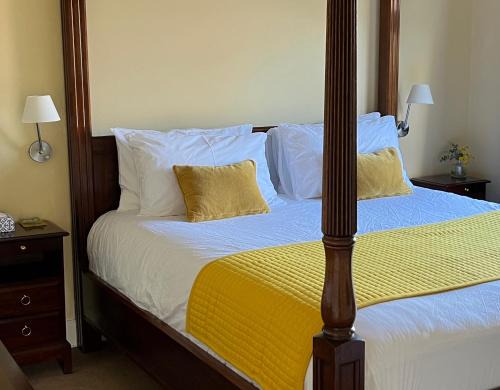 Slyne House | 1 Lathom Ave - Parking, 2 Bathrooms, Comfortable, Welcoming, Nice Area