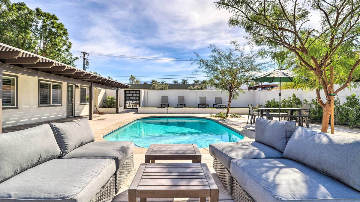 Palm Desert Cottage | < 1 Mi to El Paseo: Cottage Oasis w/Fire Pit