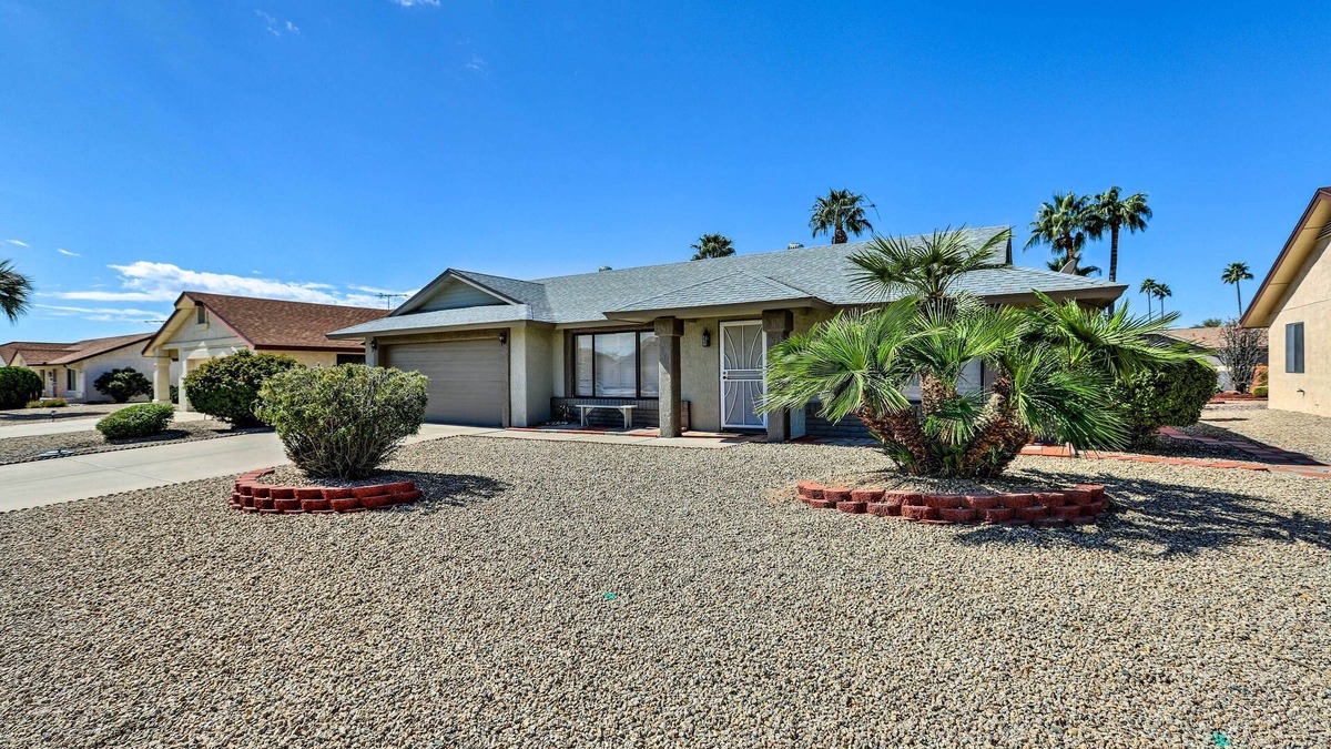 Sun City West House | < 1 Mi to Golf: Home w/Screened Porch in Sun City