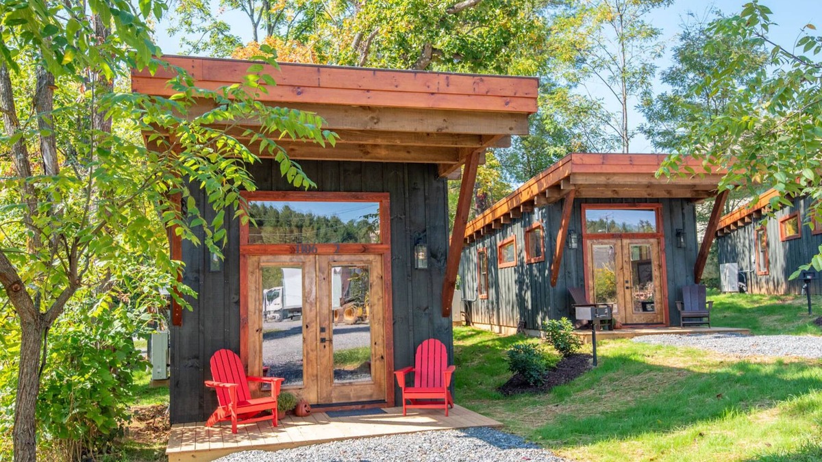 West Jefferson Cabin | 1 Mile to Downtown West Jefferson Camping Cabin #2