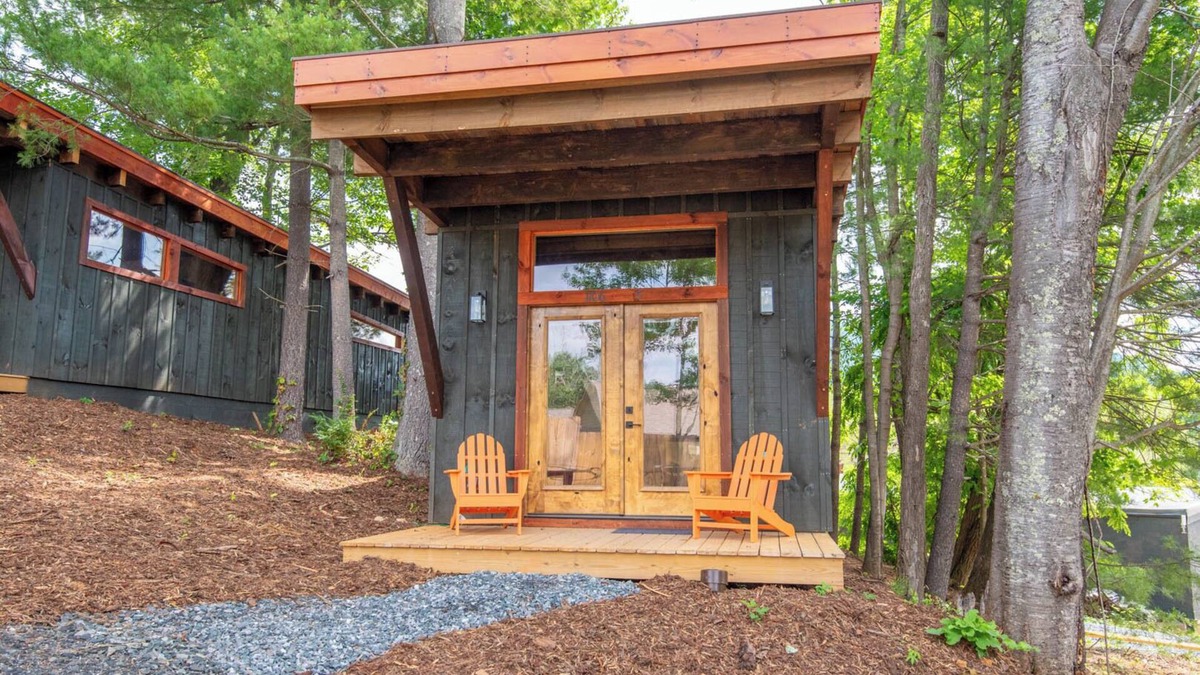 West Jefferson Cabin | 1 Mile to Downtown West Jefferson Camping Cabin #5