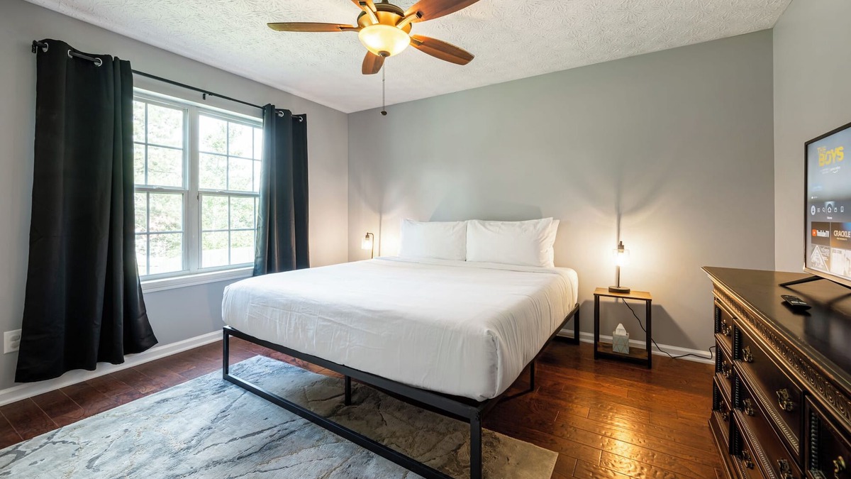 Emerson House | 1 Mile to Lakepoint with Fenced BKYD, Pet-Friendly