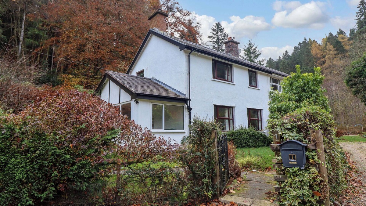 Bala Cottage | 1 MINAFON, family friendly, character holiday cottage in Bala
