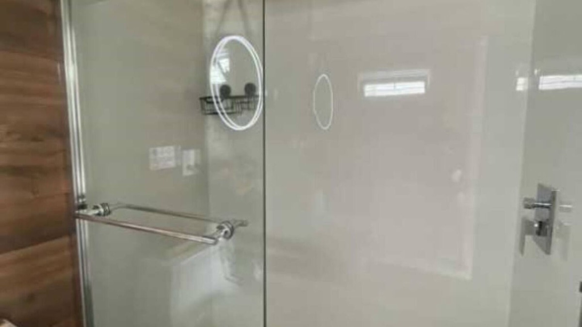 Queens Apartment | 1 Modern 1 Bedroom suite in Queens near all!n