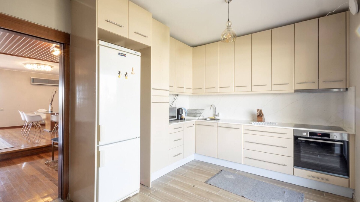 Voula Apartment | 1 Ocean Breeze 3 Bedroom with Shared Pool