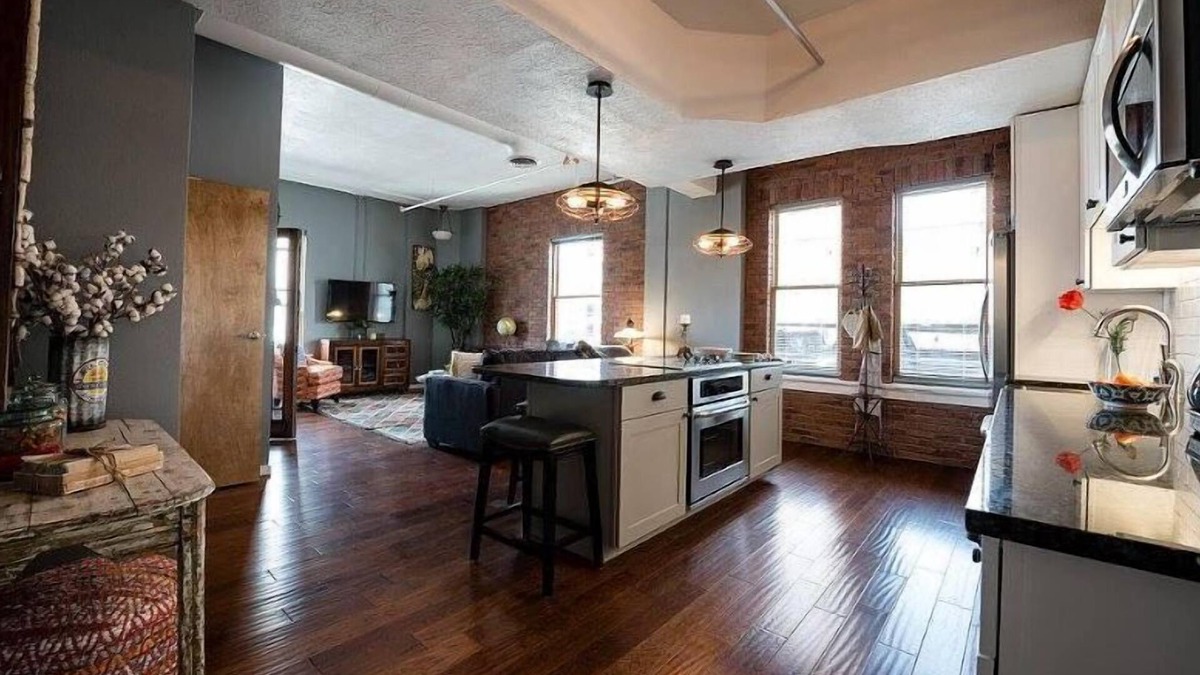Albuquerque Original Townsite Condo | 1-Of-A-KIND cozy condo with rooftop access in downtown ABQ