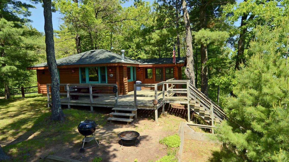 Hayward House | 1 ROOM 1 BATHROOM SLEEPS 2