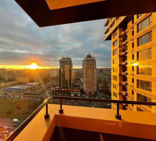 Obolon' Apartment | 1 room 60m2 center of Obolon near River side. 11 Floor