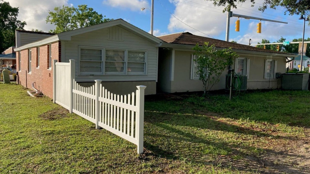 Shallotte House | 1 Room on Main Street w/kitchenette- Main Street , Shallotte between HB and OIB