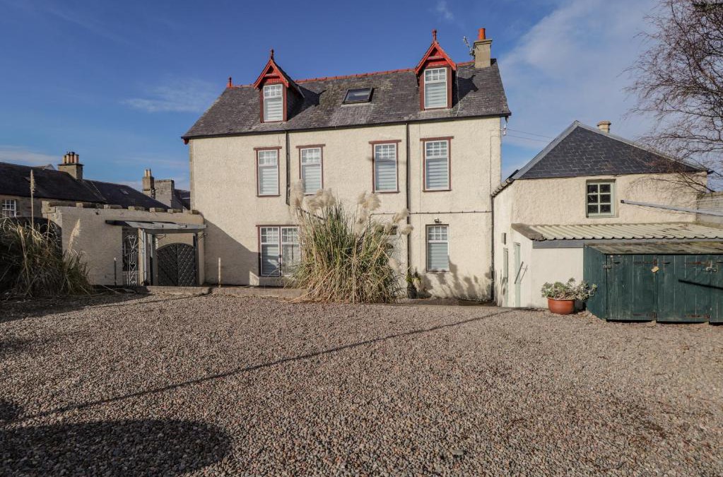 Buckie House | 1 Seafield Street