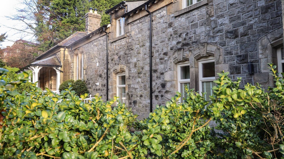 Grange-over-Sands Cottage | 1 The Stables